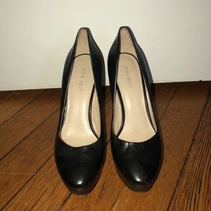 Nine West Black pump